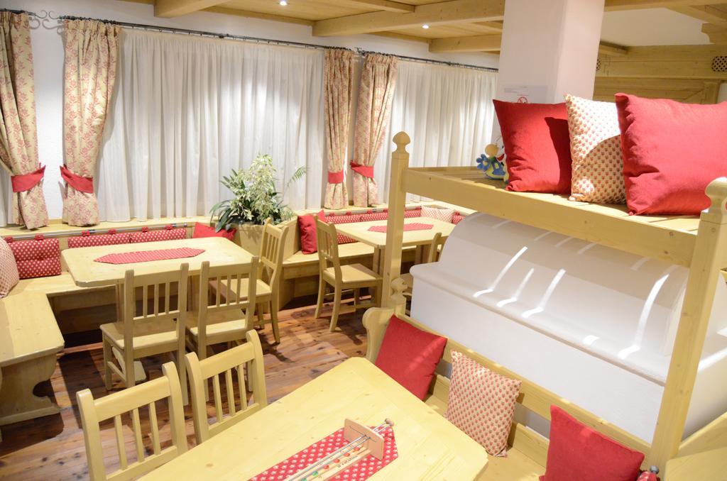 Hotel Ladina Кампителло-ди-Фасса Экстерьер фото