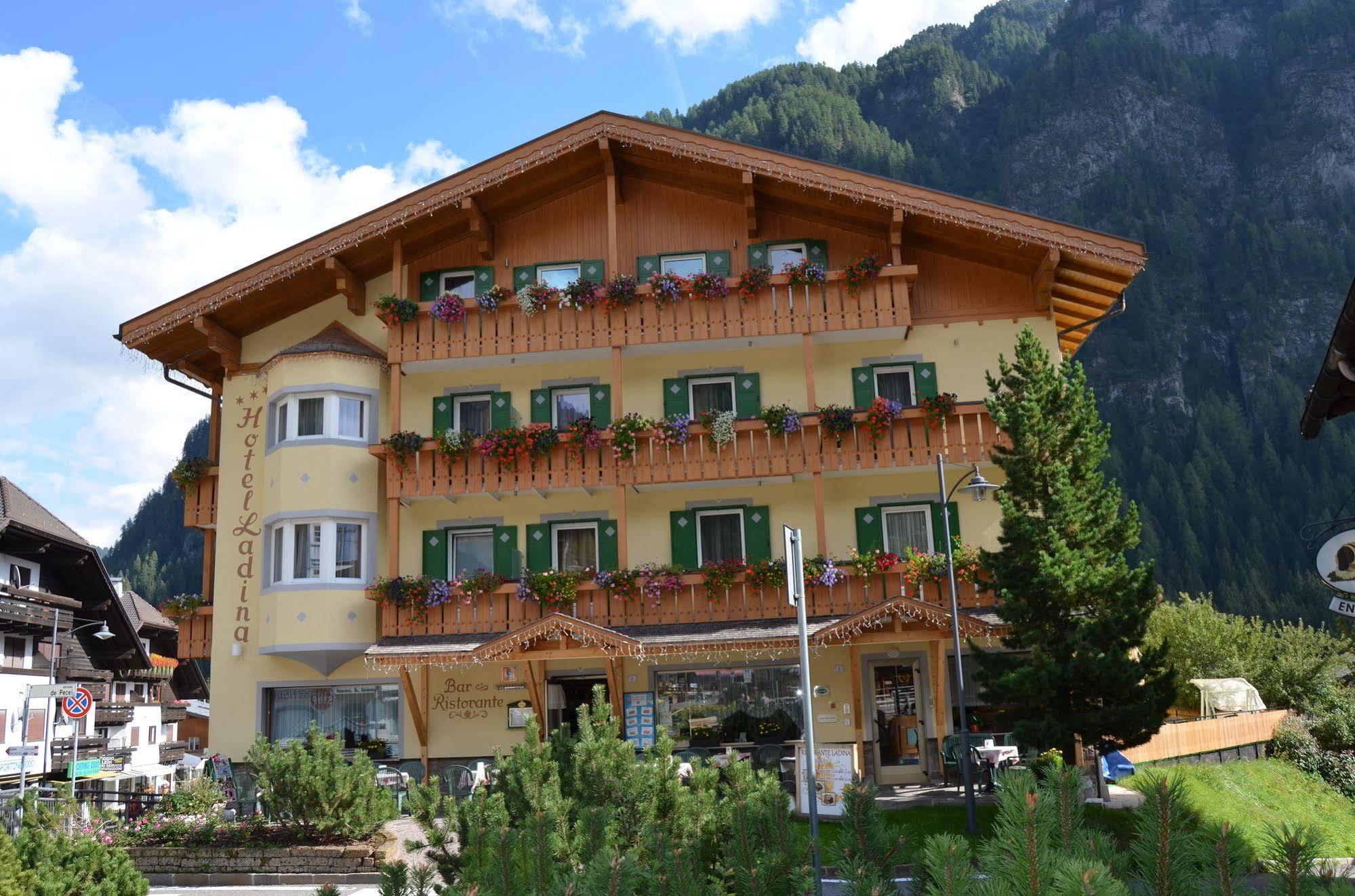 Hotel Ladina Кампителло-ди-Фасса Экстерьер фото
