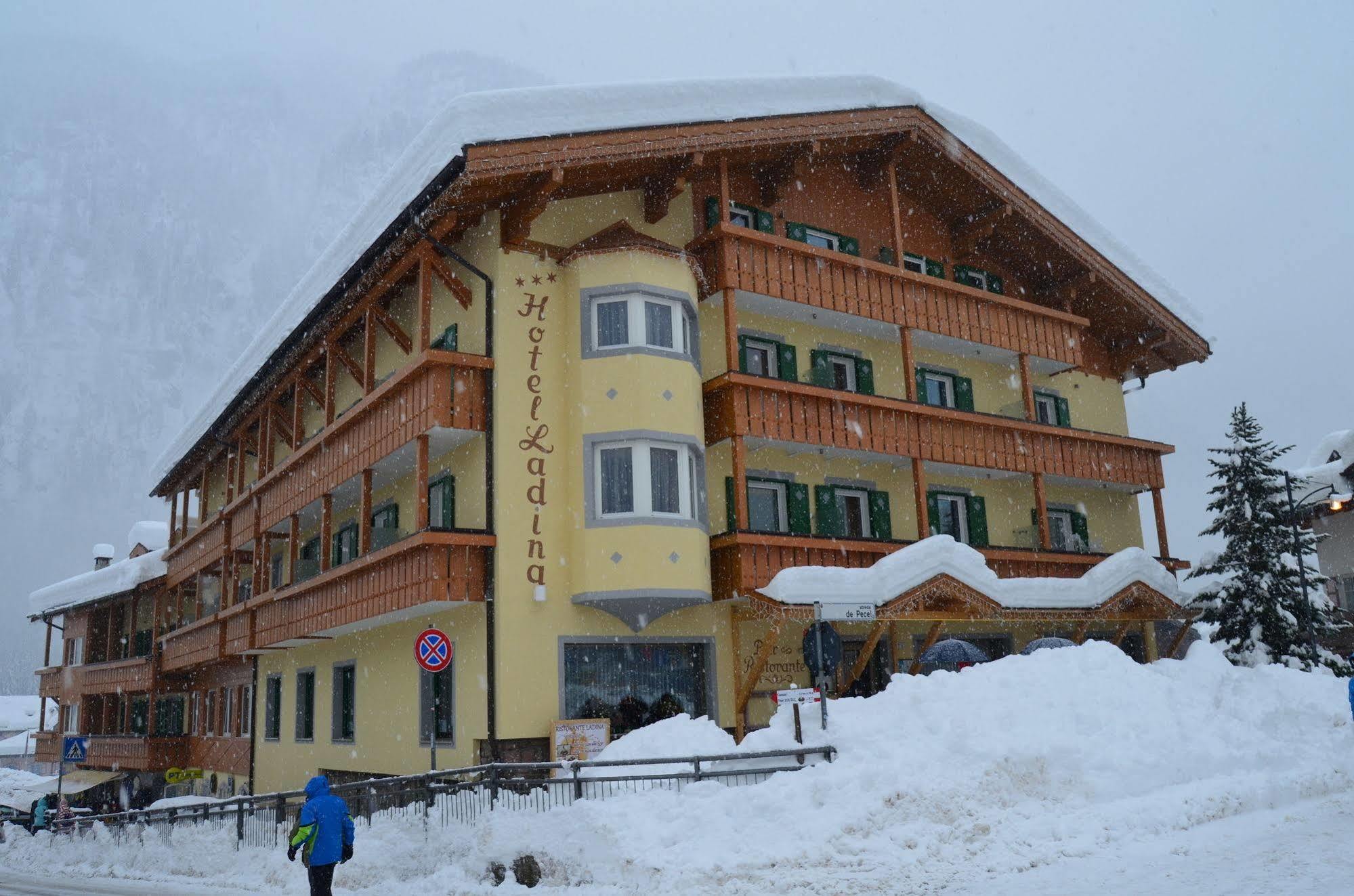 Hotel Ladina Кампителло-ди-Фасса Экстерьер фото